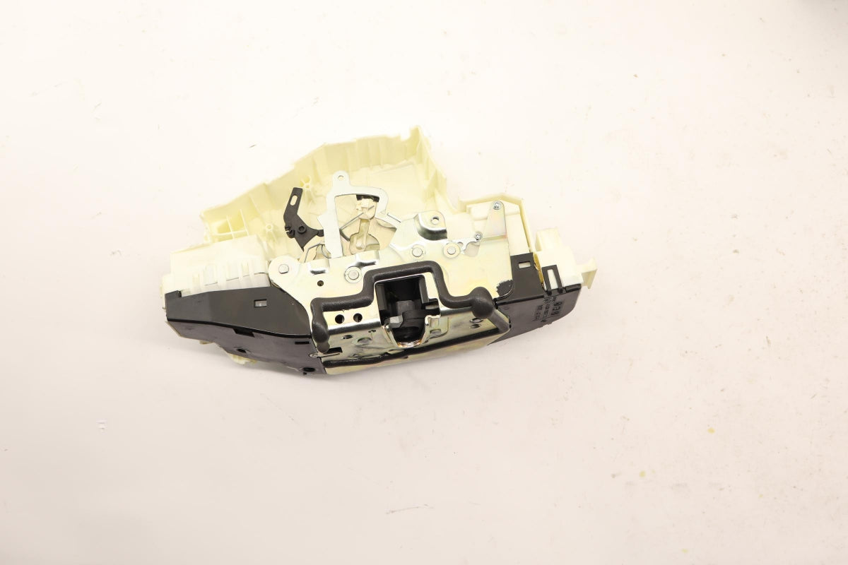 Original OE MERCEDES-BENZ Türschloss A2217207235