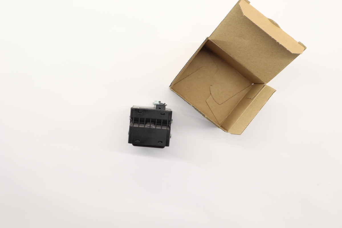 Original OE PORSCHE 99761815804