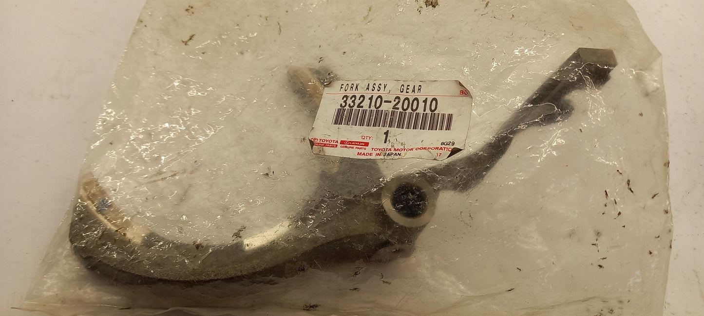 Original OE TOYOTA Getriebe Schaltgabel 3321020010