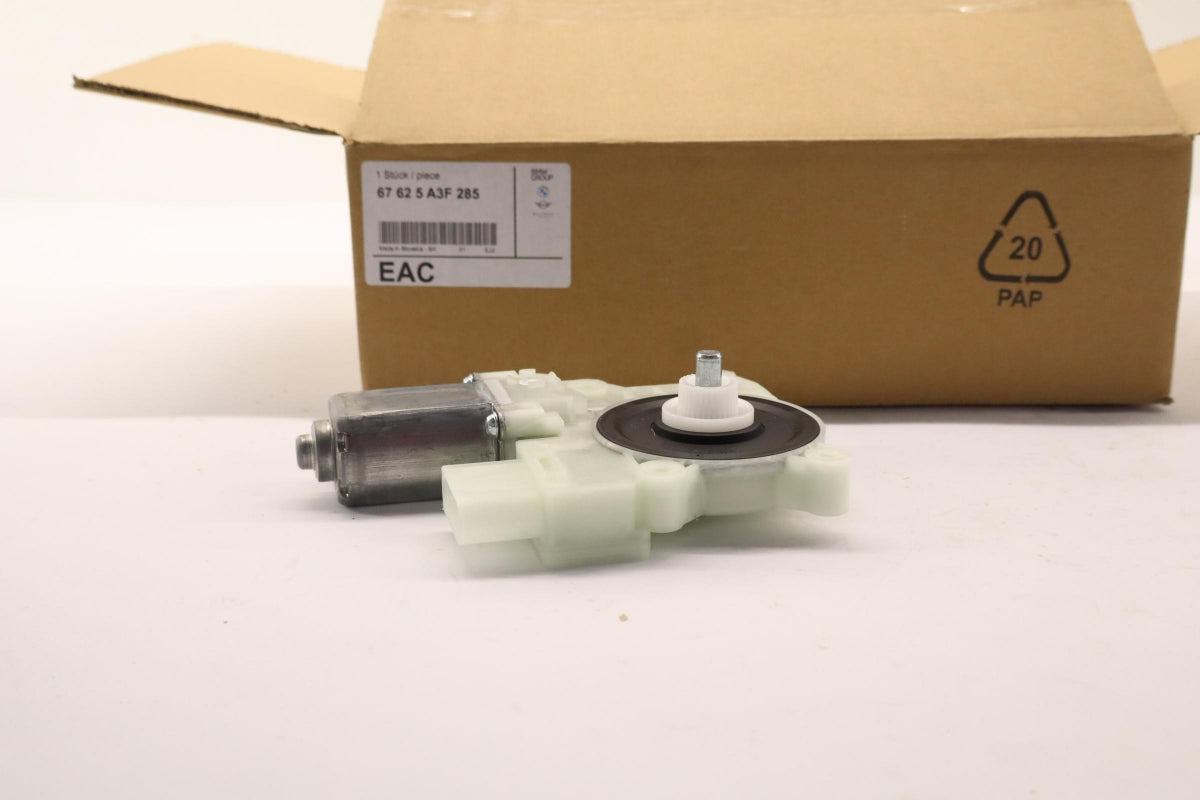 Original OE BMW 67625A3F285