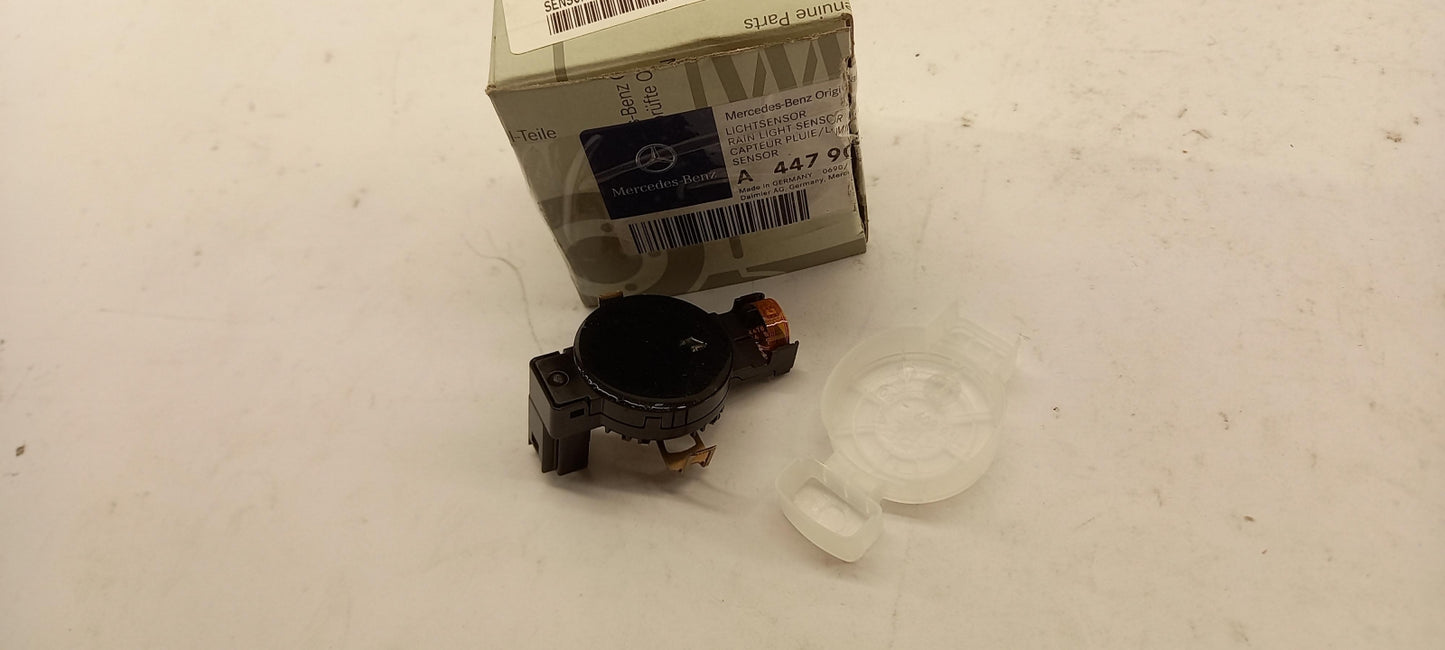 Original OE MERCEDES-BENZ Regensensor A4479053603