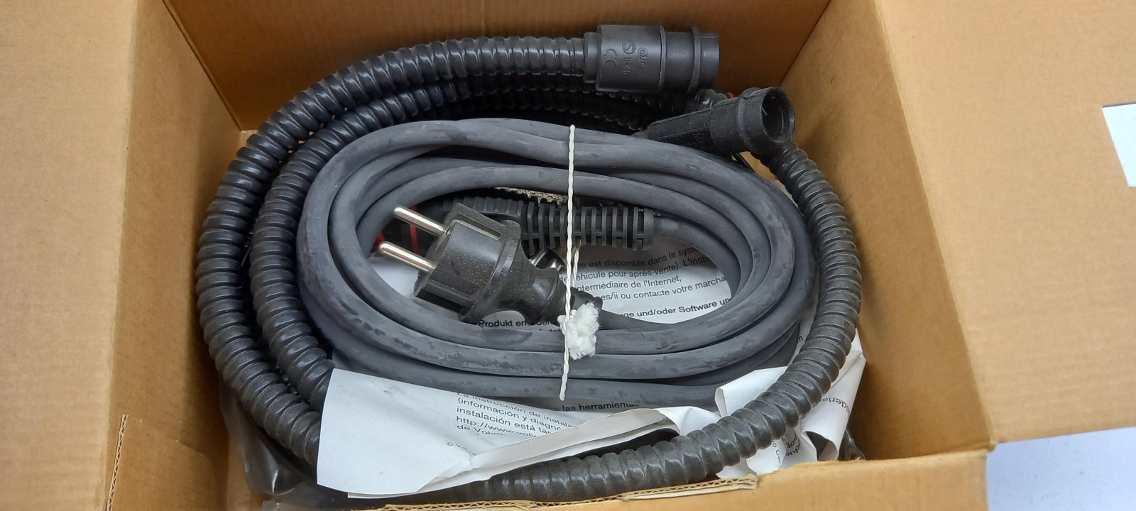 Original OE VOLVO Standheizung 30767055