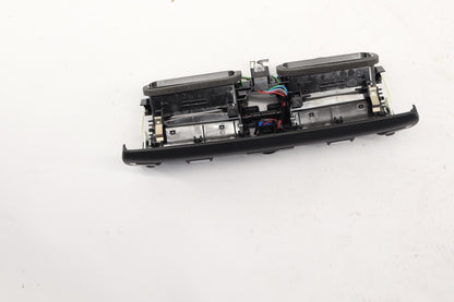 Original BMW 1er F20 F21 2er F22 F23 Luftdüse Frischluftgrill mitte 64229207116