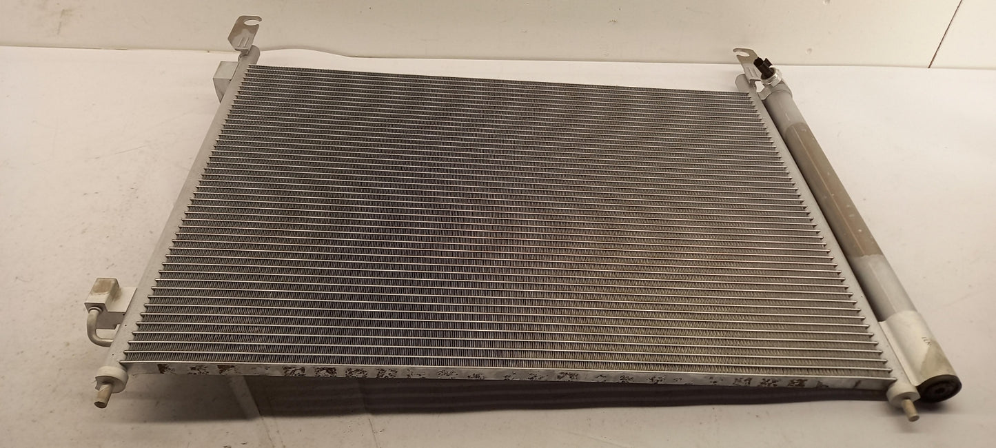 Original OE RENAULT Klimakondensator 921005115R