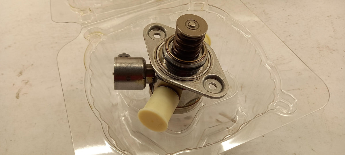 Original OE VOLVO Einspritzpumpe 31359703
