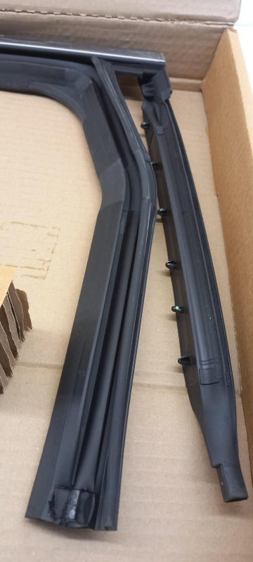 Original OE RENAULT Fensterführungsschiene 823318000R