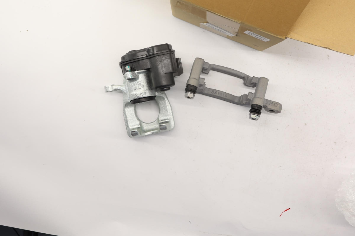 Original NISSAN X-Trail (T32) 2014- Bremssattel Hinten Links 440114CA2A