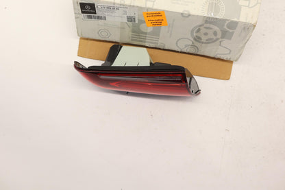 Original OE MERCEDES-BENZ Heckleuchte A1779063701