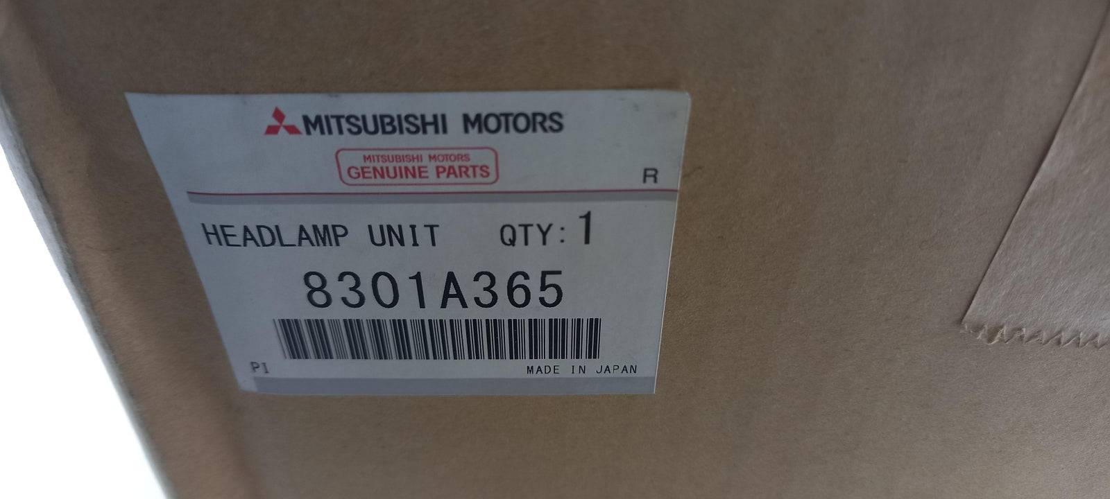 Original OE MITSUBISHI Scheinwerfer 8301A365