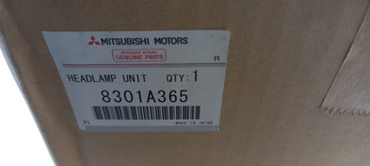 Original OE MITSUBISHI Scheinwerfer 8301A365