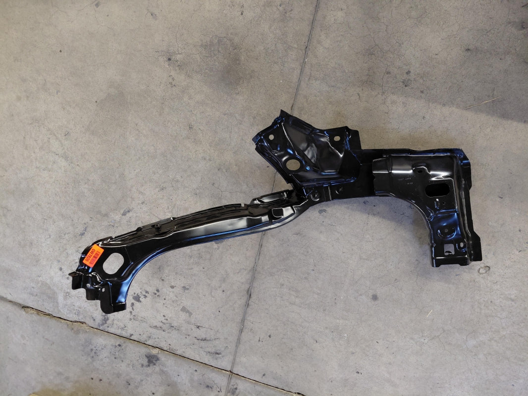 Original OE NISSAN Seitenverstärkung G81154EAME