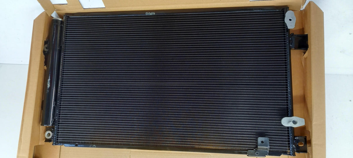 Original OE TOYOTA Klimakondensator 884500F140