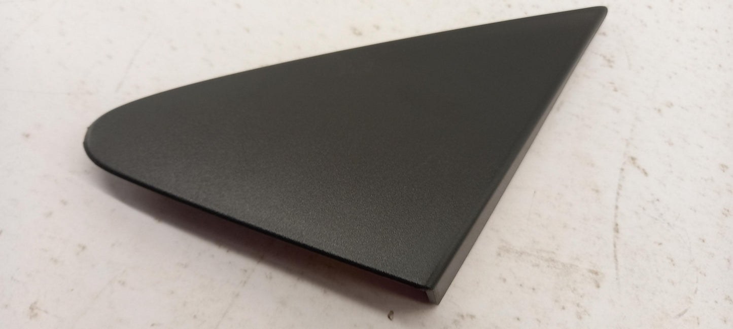 Original OE NISSAN Abdeckung 638719U000