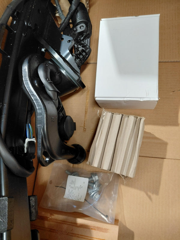 Original AUDI A4 Avant A5 Anhängerkupplung 8W0092157A