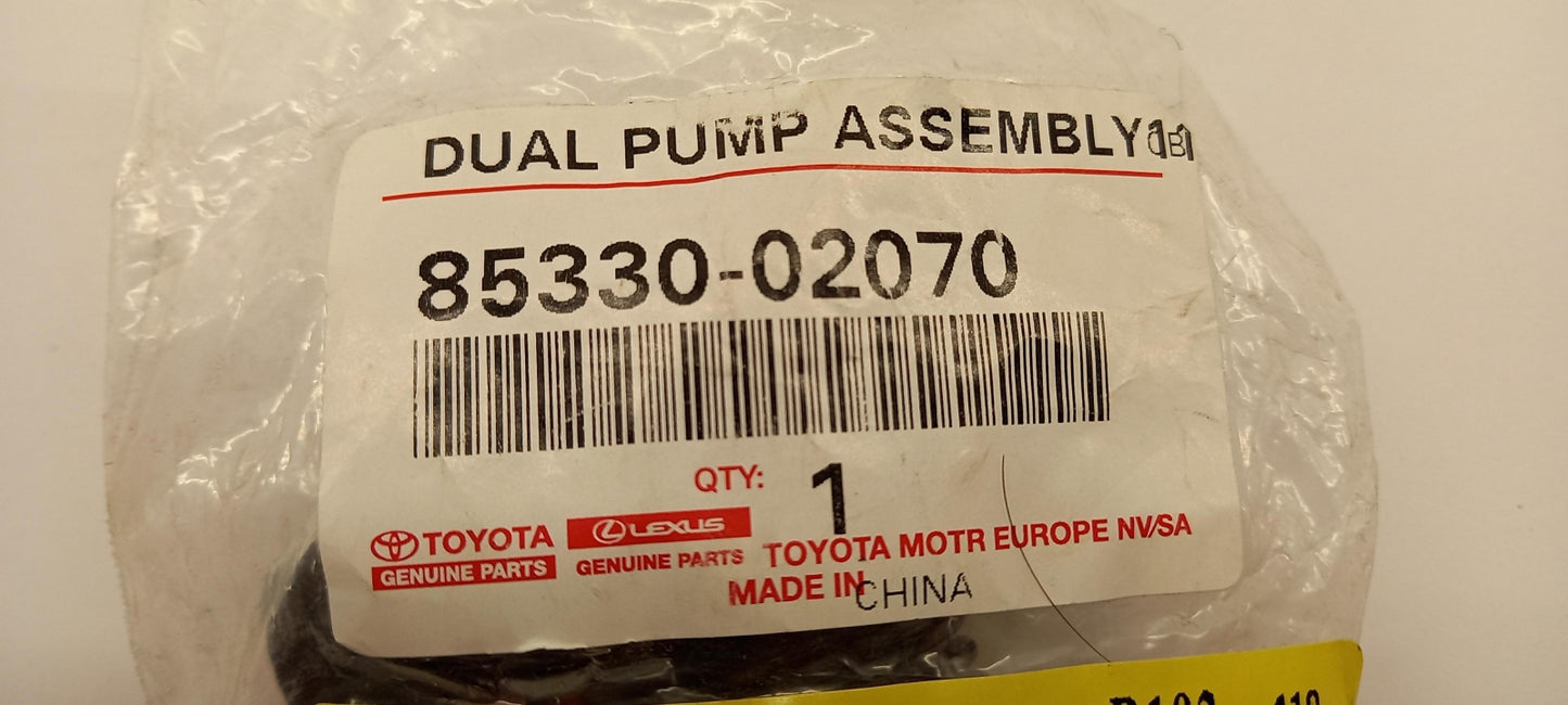 Original OE TOYOTA Waschwasserpumpe 8533002070