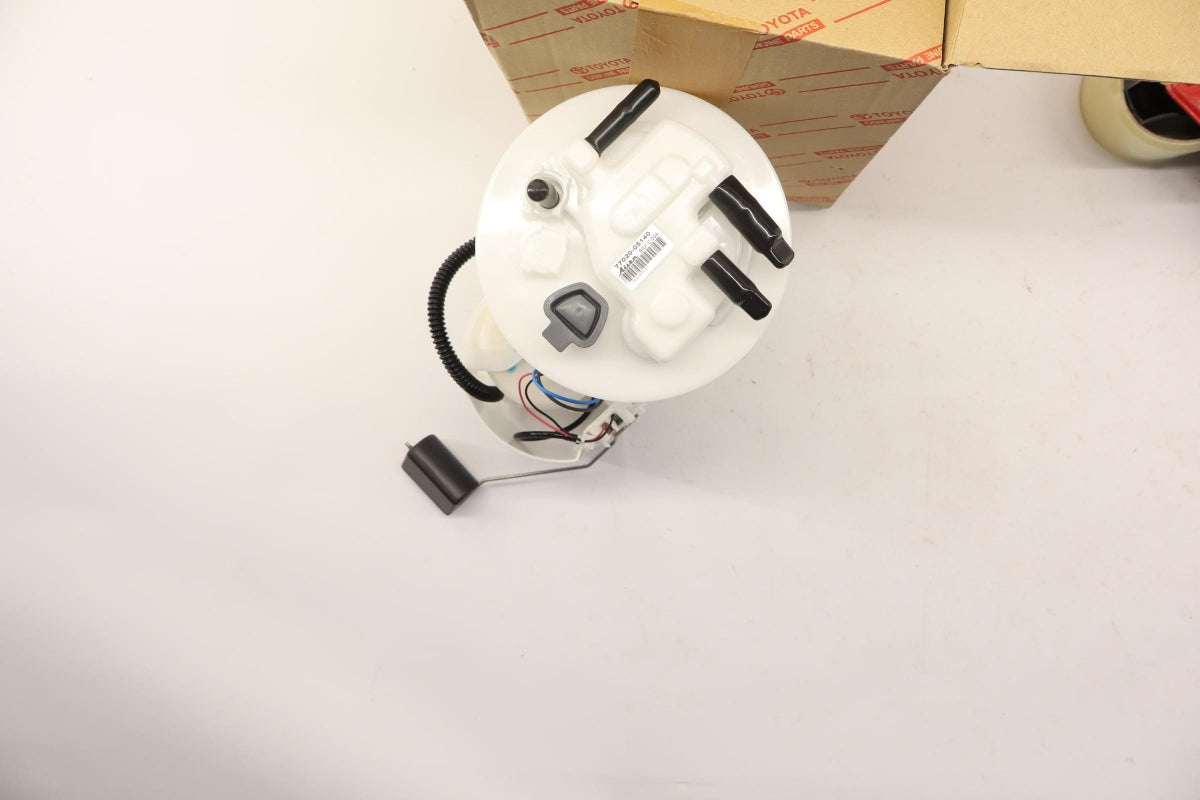 Original OE TOYOTA Kraftstoff-Fördereinheit 7702005140