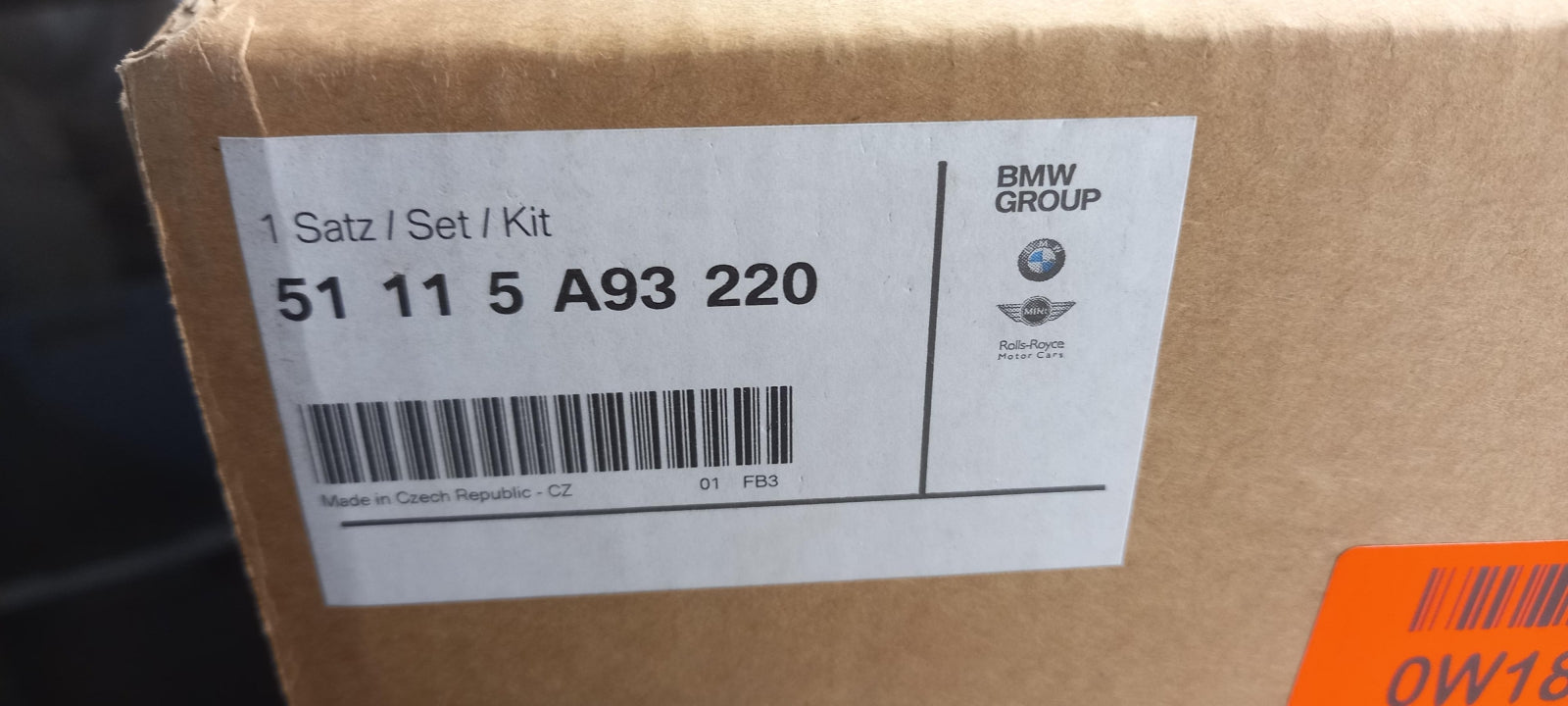 Original BMW 1er F70 M Frontaufsatz schwarz vorne mitte 51115A93220