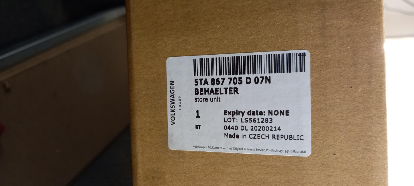 Original OE Volkswagen Koffer Boden 5TA867705D07N