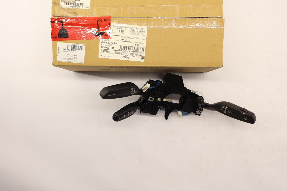 Original OE Volkswagen Lenkstockschalter 8V0953502H