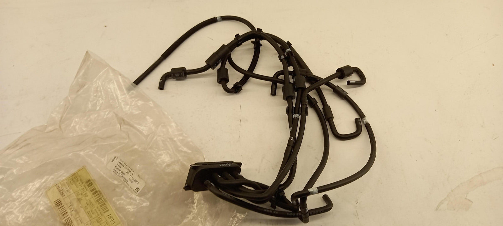 Original OE Volkswagen Rohr 03G131051BQ