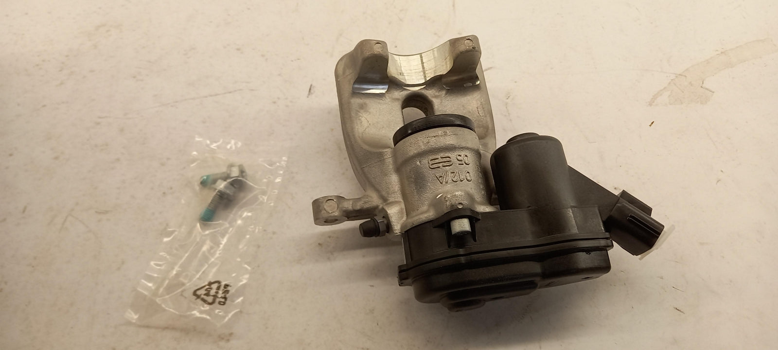 Original OE RENAULT Bremssattel 440118013R