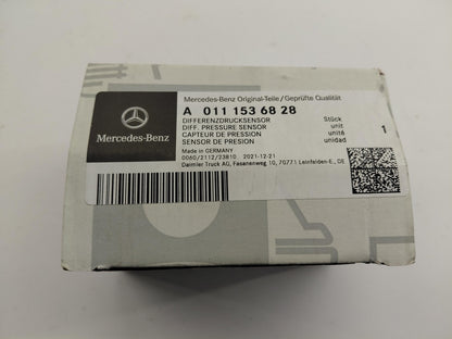 Original OE MERCEDES-BENZ Sensor A0111536828