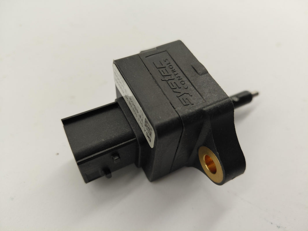 Original OE MERCEDES-BENZ Sensor A0111536828