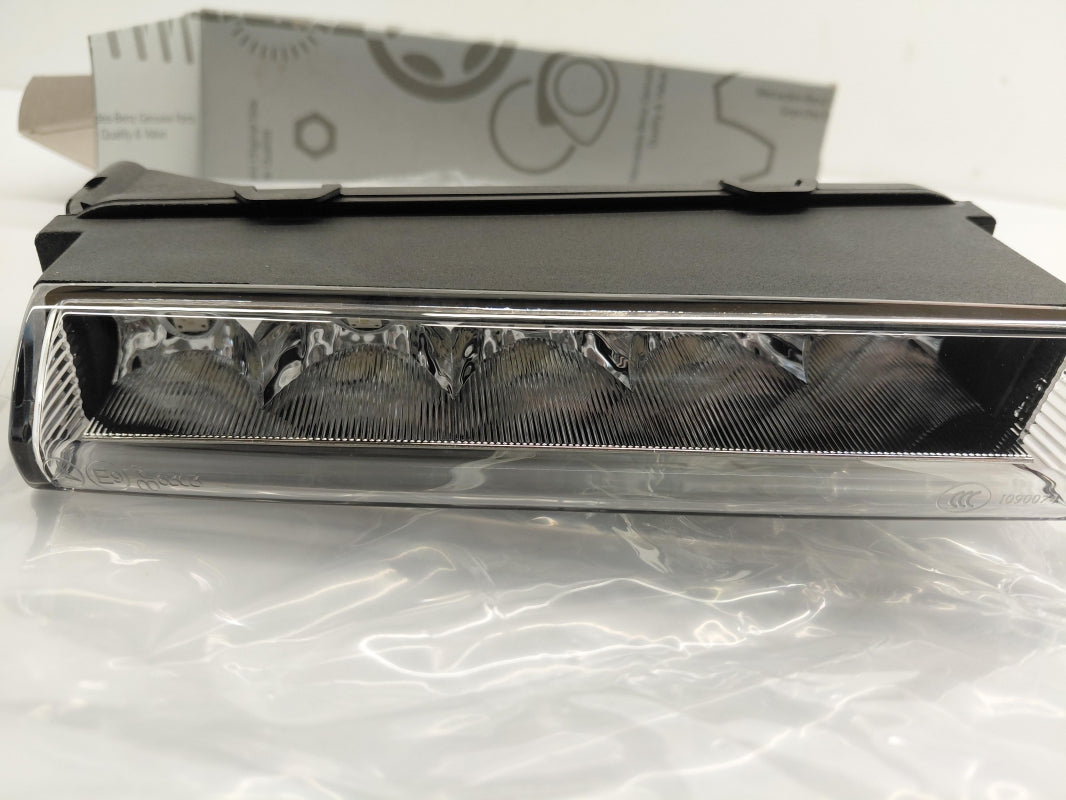 Original OE MERCEDES-BENZ Tagfahrlicht A9608203256