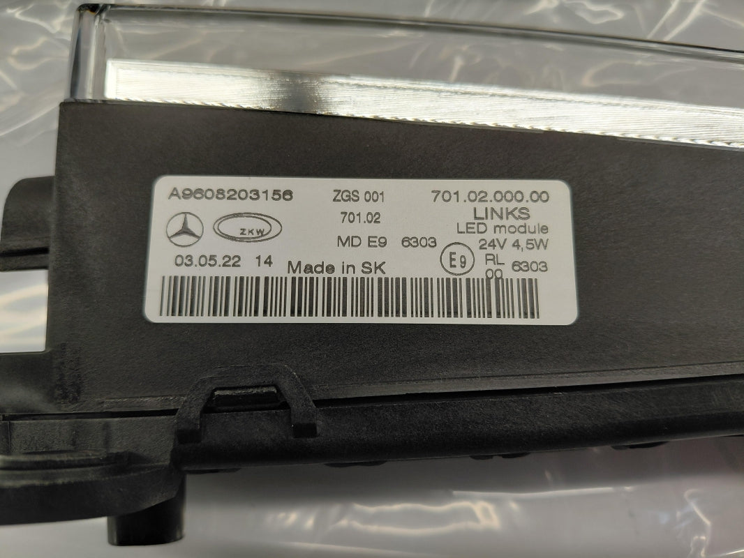 Original OE MERCEDES-BENZ Tagfahrlicht A9608203156