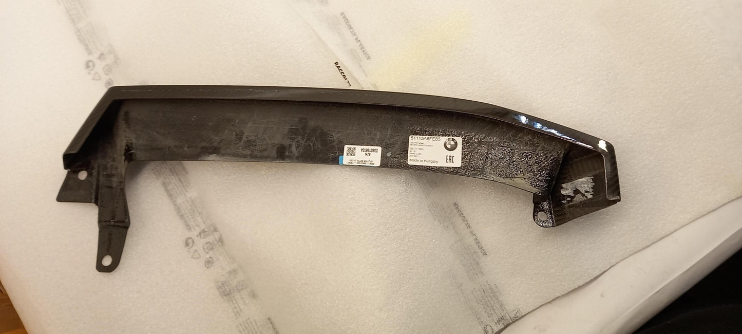 Original BMW 5er G60 G61 Frontaufsatz Carbon mitte links 51115A6FE85