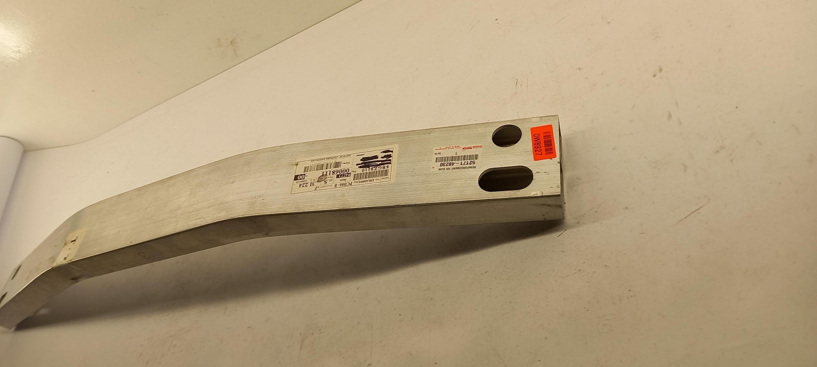 Original OE TOYOTA Stoßstangen Träger 5217148230