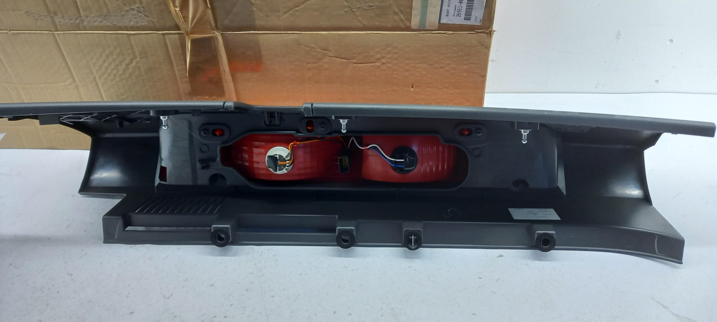 Original NISSAN Primastar 2007-2014 Heckleuchten Rechts 2655100Q0J