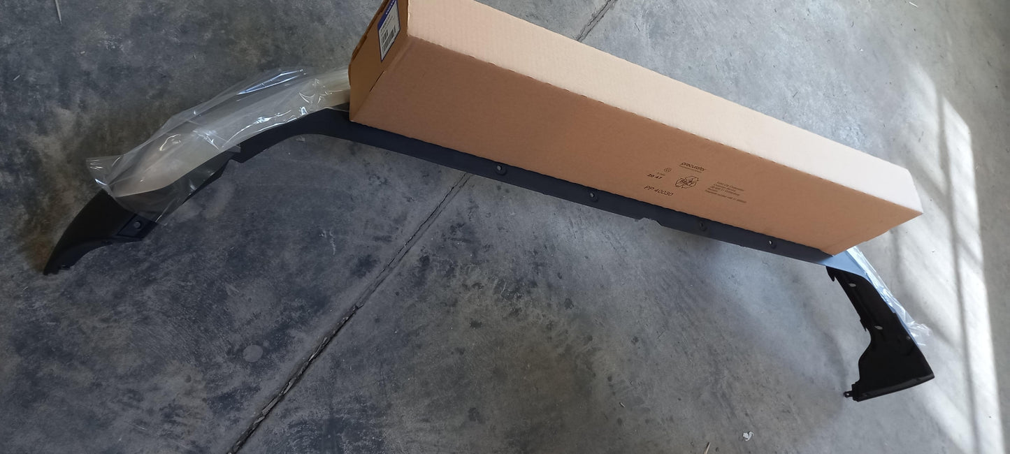 Original VOLVO XC40 2018 - 2022 Stoßfängerabdeckung 31650113