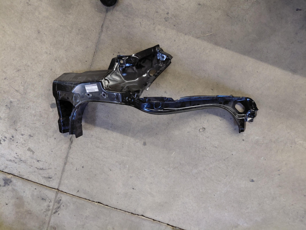 Original OE NISSAN Seitenverstärkung G81154EAME