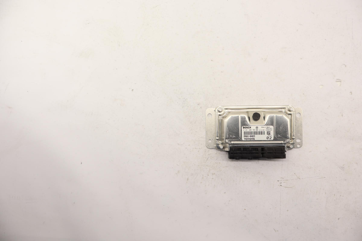 Original OE TOYOTA Motorsteuergerät 896610H023