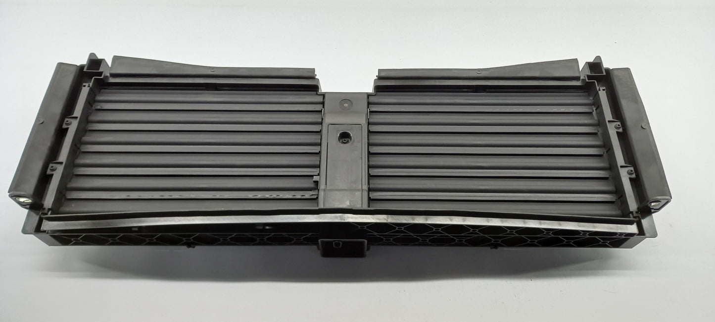 Original OE NISSAN Kühler Abweiser 2157200Q0A