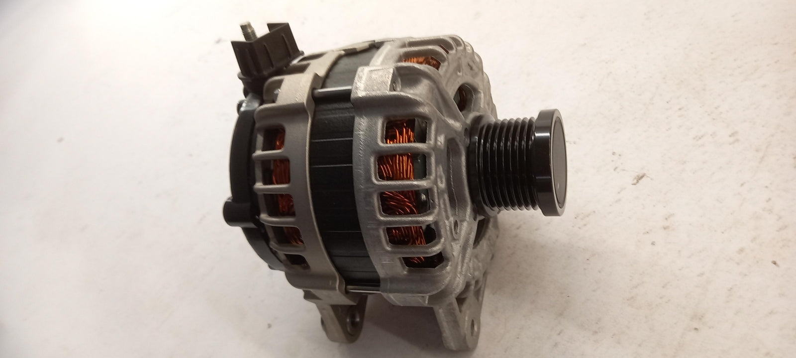 Original OE NISSAN Lichtmaschine 2310000Q8G