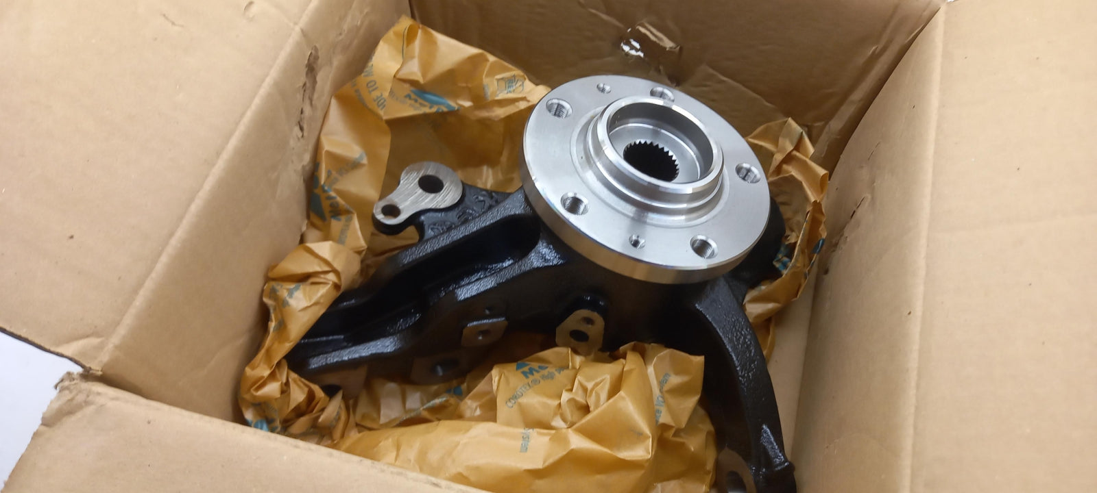 Original OE TOYOTA Achsschenkel SU001A6463