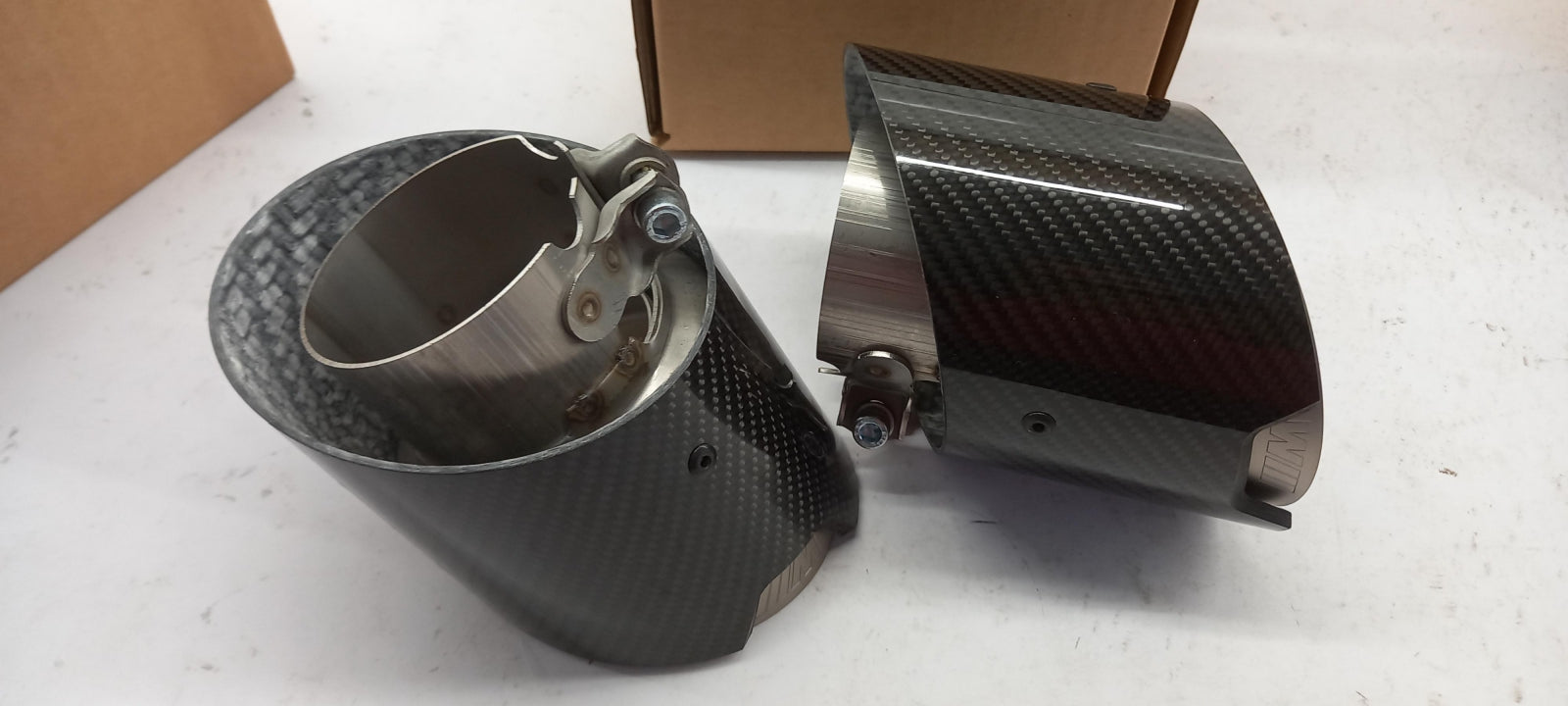 Original BMW 2' G42 3' G21 4' G22 G26 M Sport Endrohrblenden Satz 18302464500