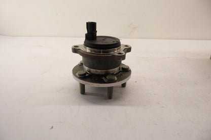 Original OE FORD Radnabe 2101656
