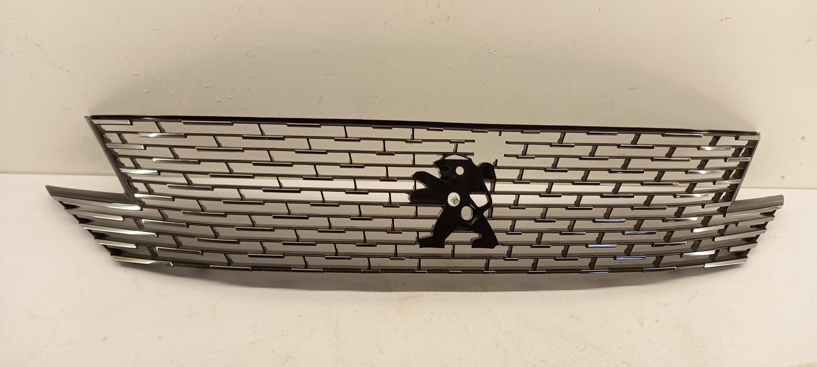 Original OE Peugeot Kühlergitter 98368057TN