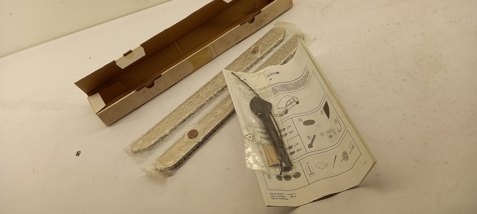 Original OE Peugeot Einstiegsleisten Satz 1610452680