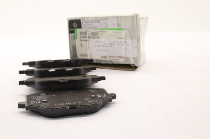 Original OE MERCEDES-BENZ Bremsbeläge A0004209005