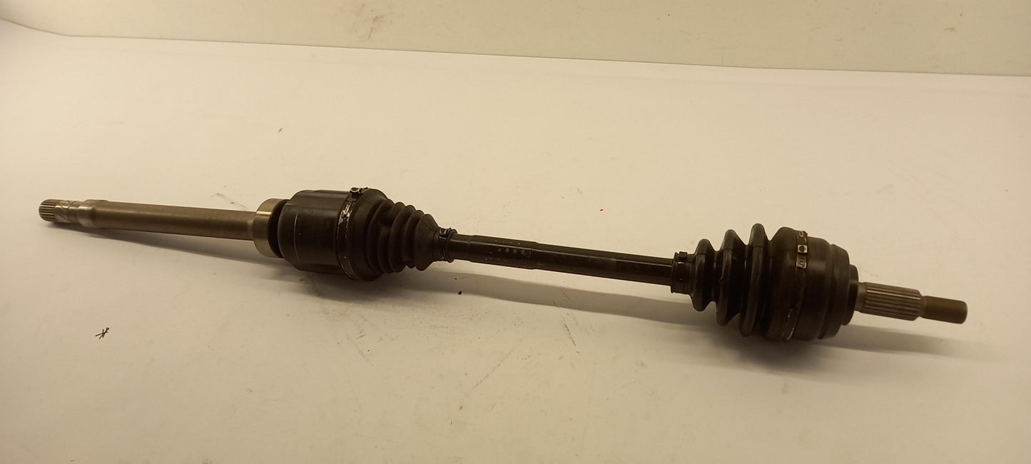 Original OE RENAULT Antriebswelle 8201505574