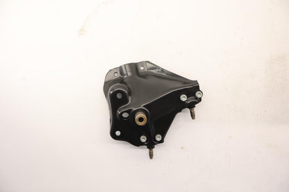 Original OE MERCEDES-BENZ Achsschenkel Q0004879V004000000