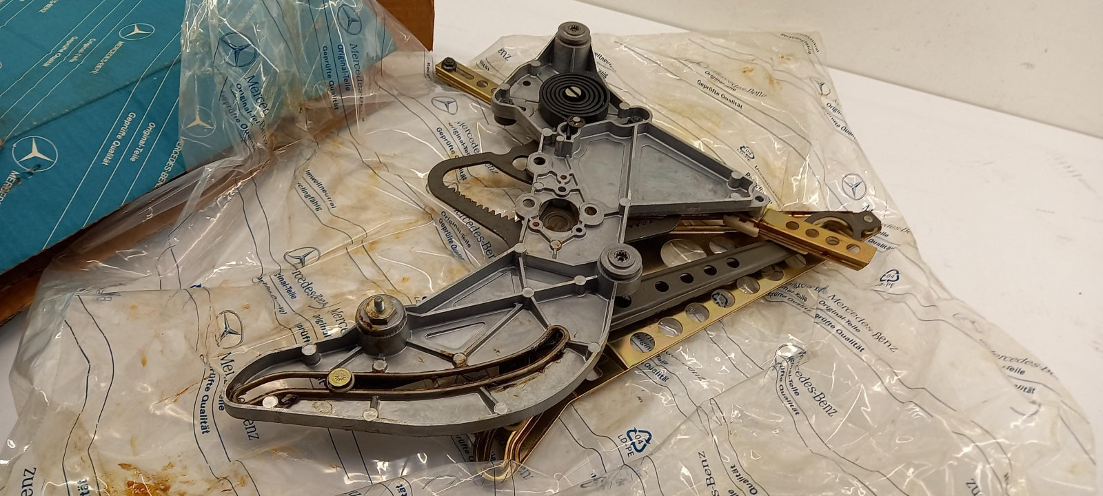 Original OE MERCEDES-BENZ Fensterheber A1266700203
