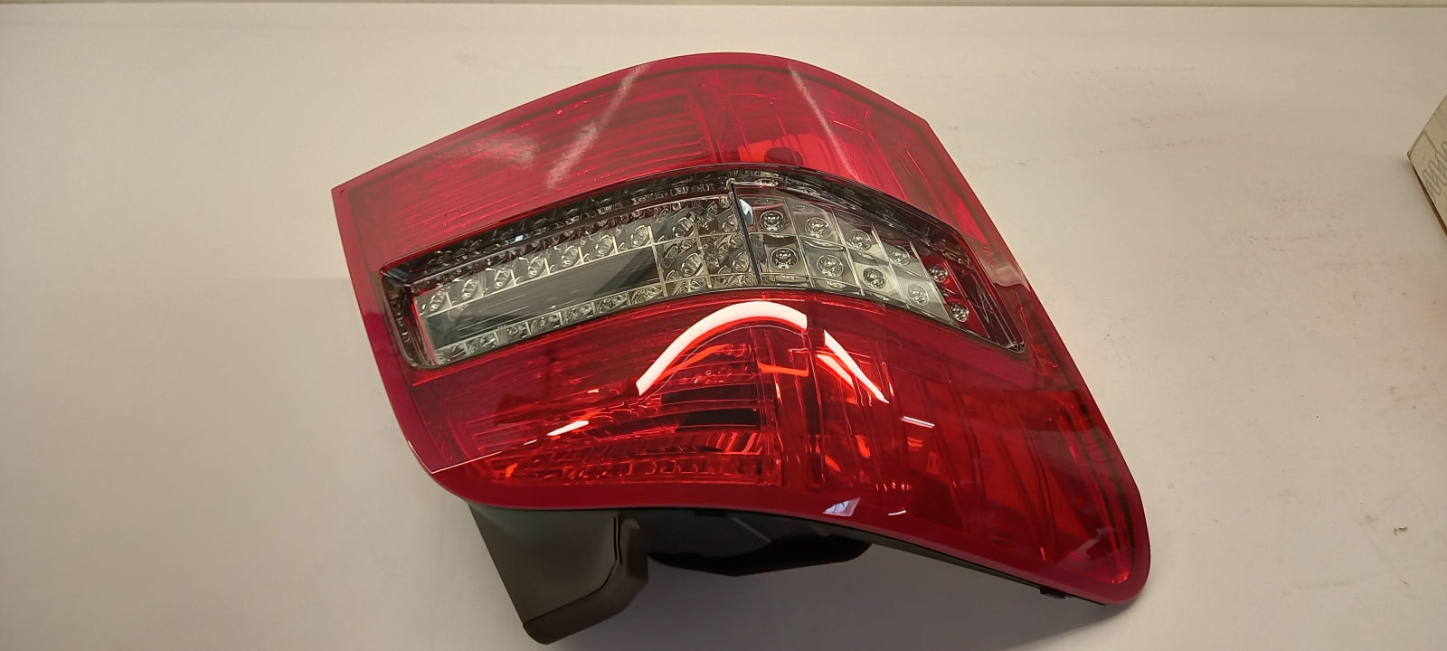 Original OE MERCEDES-BENZ Heckleuchte A204820256464
