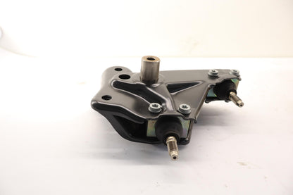 Original OE MERCEDES-BENZ Achsschenkel Q0004879V004000000