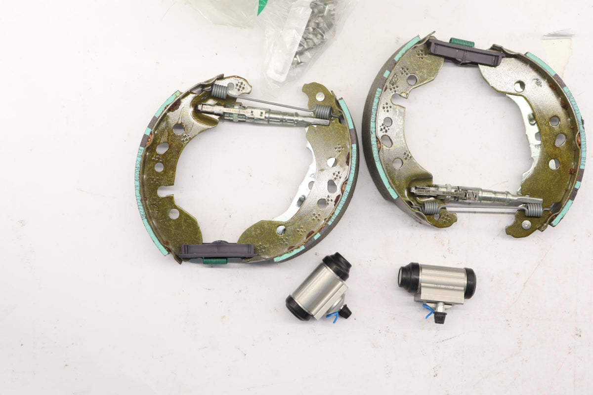Original OE RENAULT Bremsbackensatz 440A01527R