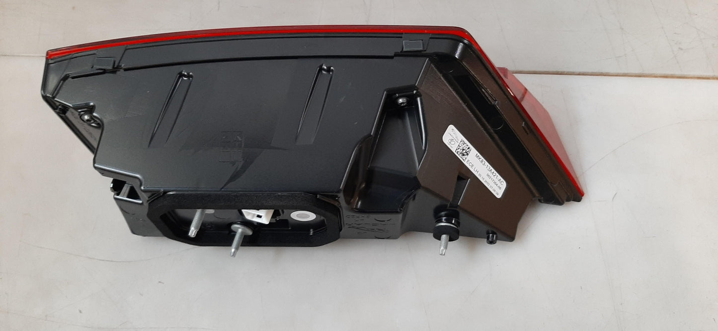 Original OE JAGUAR Heckleuchte T4A44680